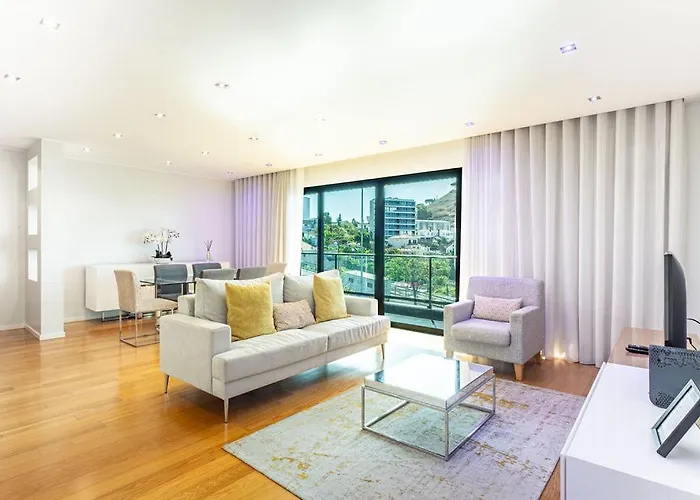 Leonor Seaview דירה