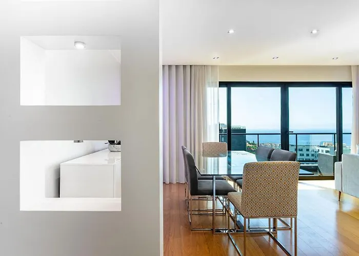 Leonor Seaview פונשל